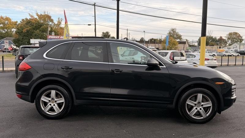 Porsche Cayenne Base 2014