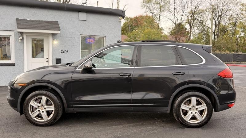 Porsche Cayenne Base 2014
