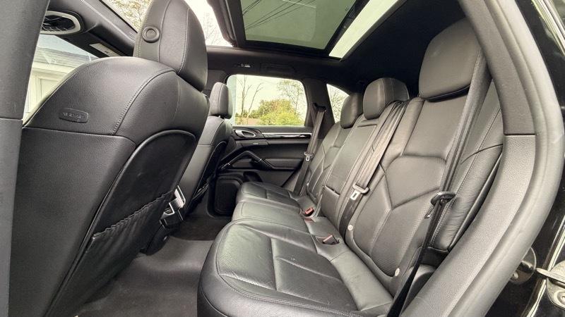 Porsche Cayenne Base 2014