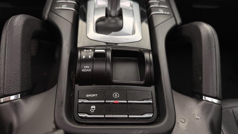Porsche Cayenne Base 2014