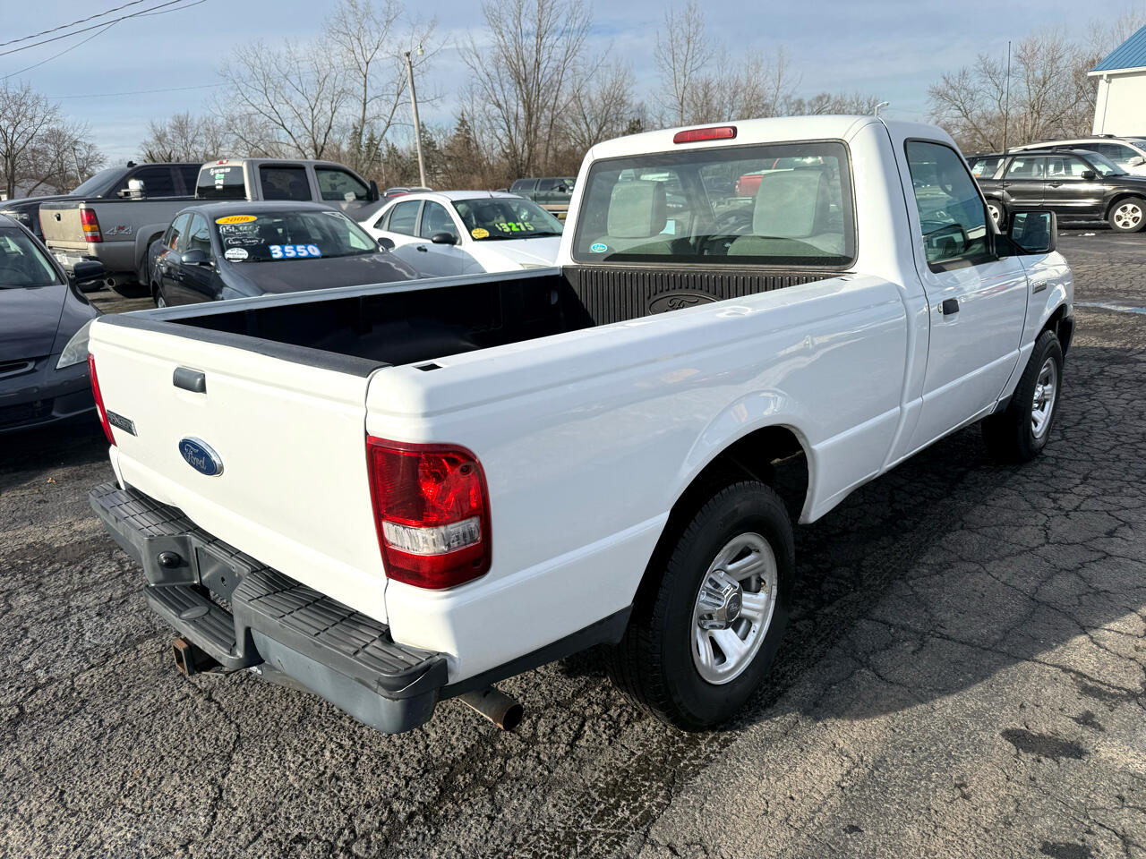Ford Ranger Regular Cab 2WD 2011