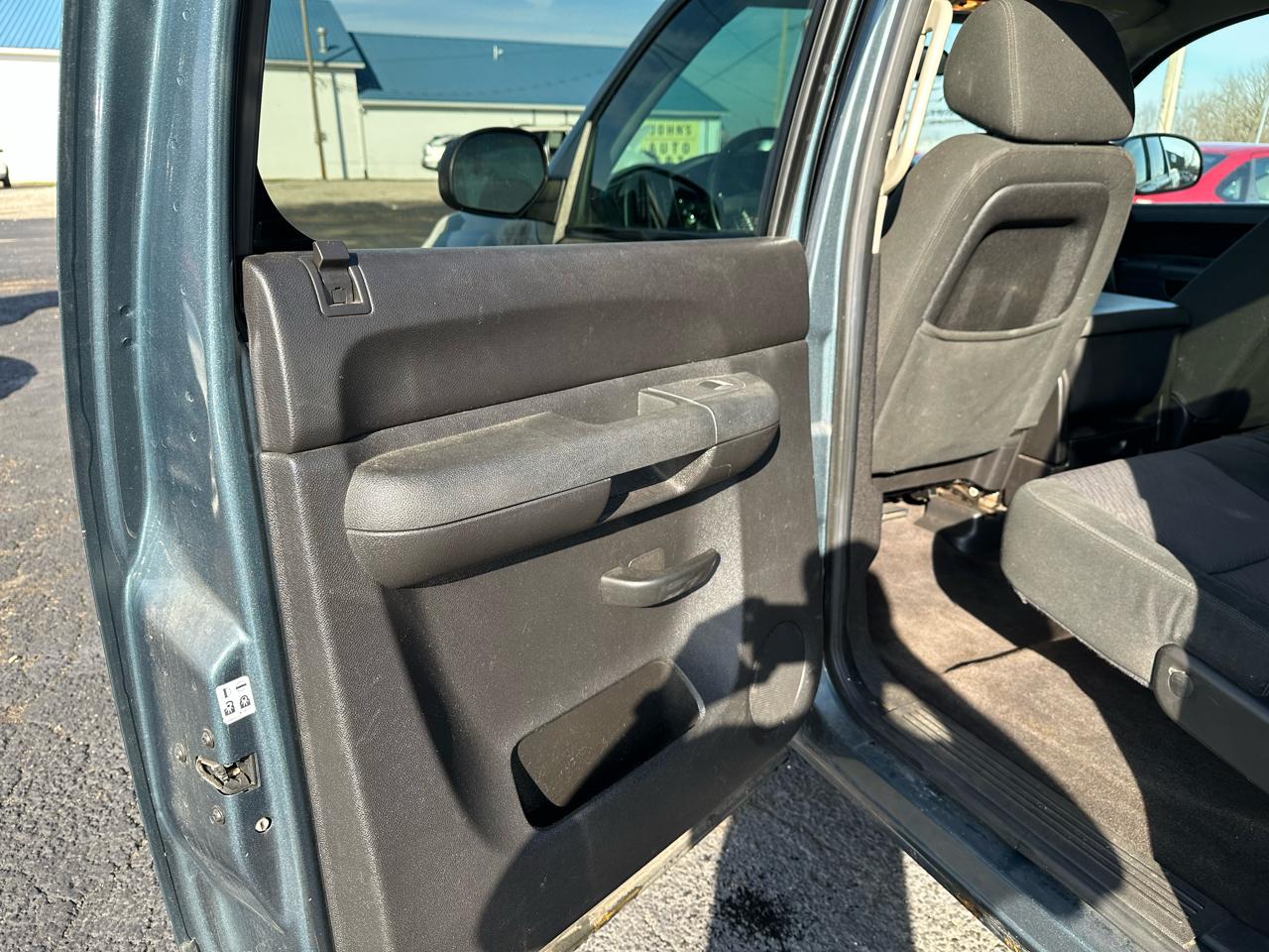 Chevrolet Silverado 1500 LT Crew Cab 4WD 2012