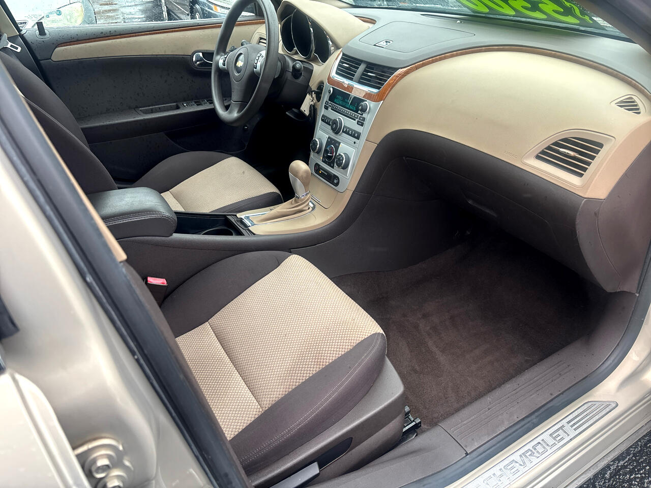 Chevrolet Malibu 1LT 2010