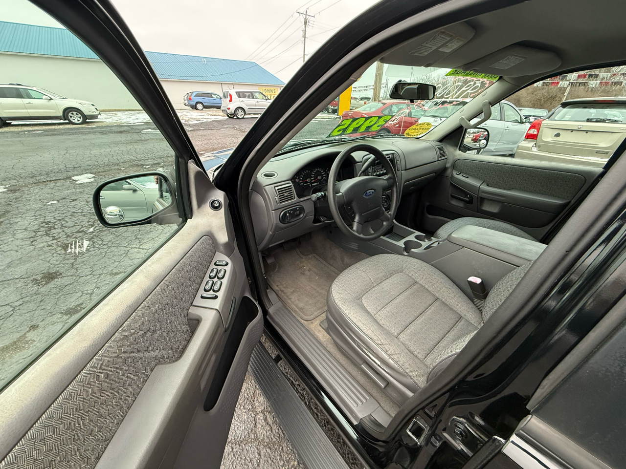 Ford Explorer XLS 4.0L 2WD 2003