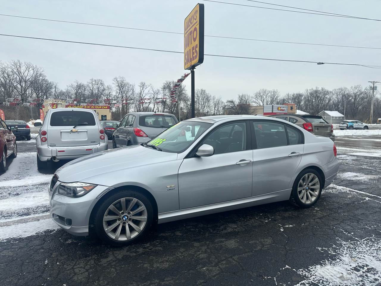 BMW 3-Series 328i xDrive 2011