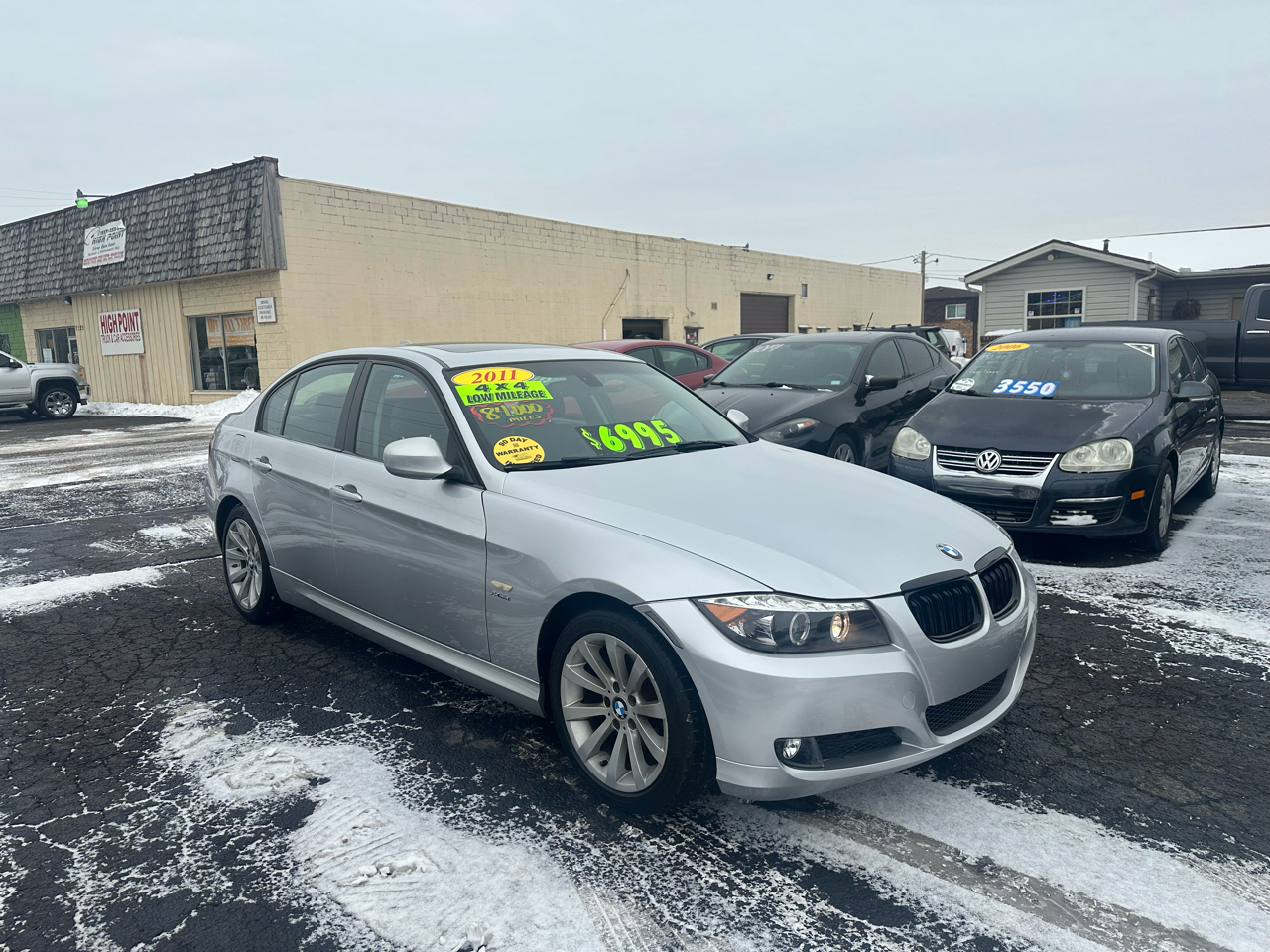 BMW 3-Series 328i xDrive 2011
