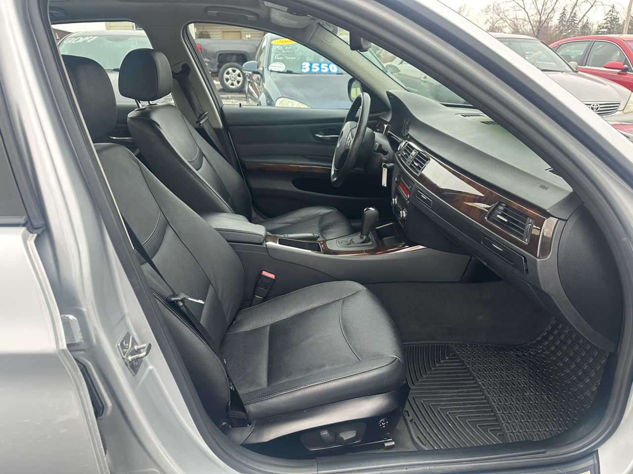 BMW 3-Series 328i xDrive 2011