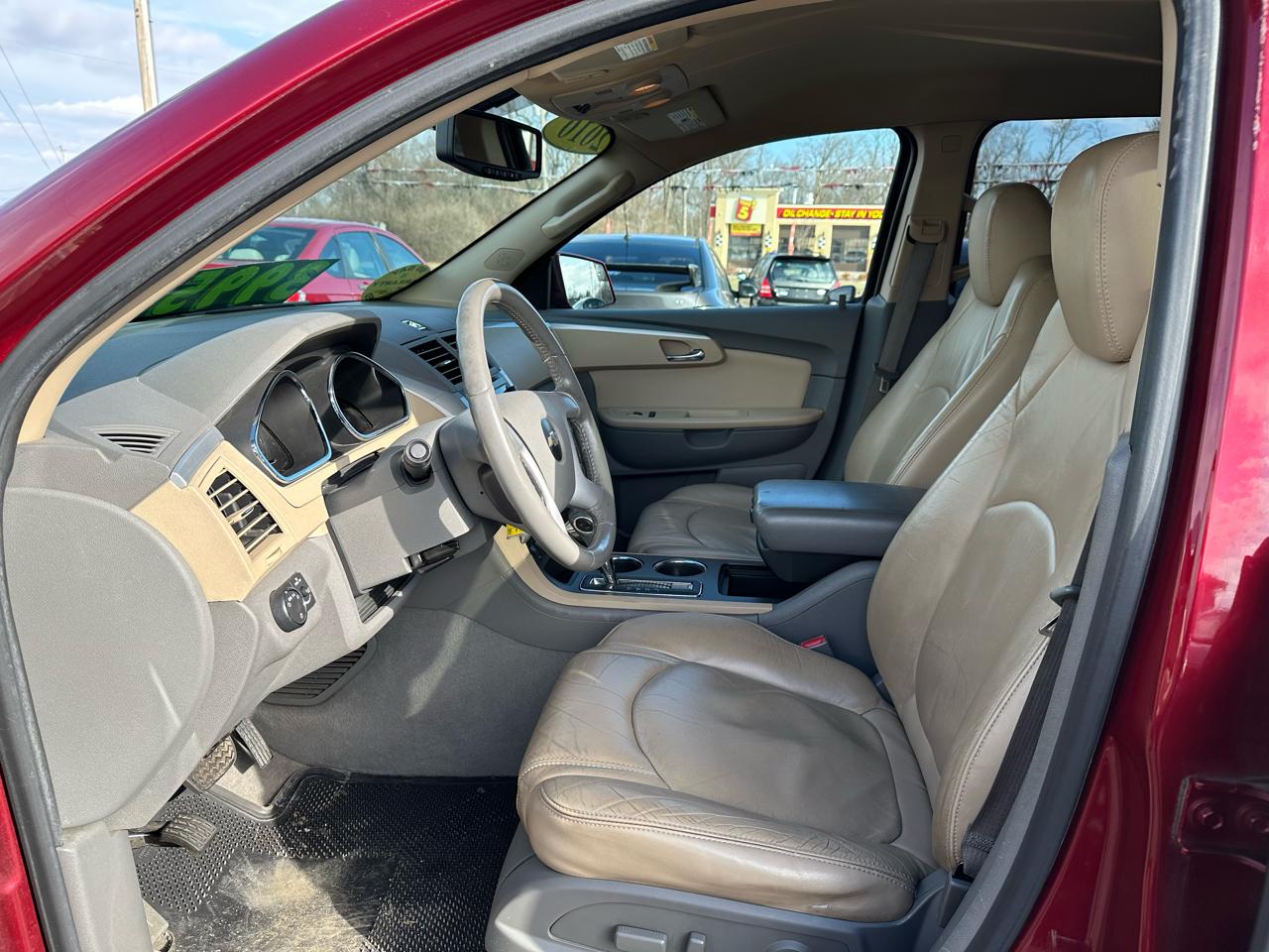 Chevrolet Traverse LT1 FWD 2010