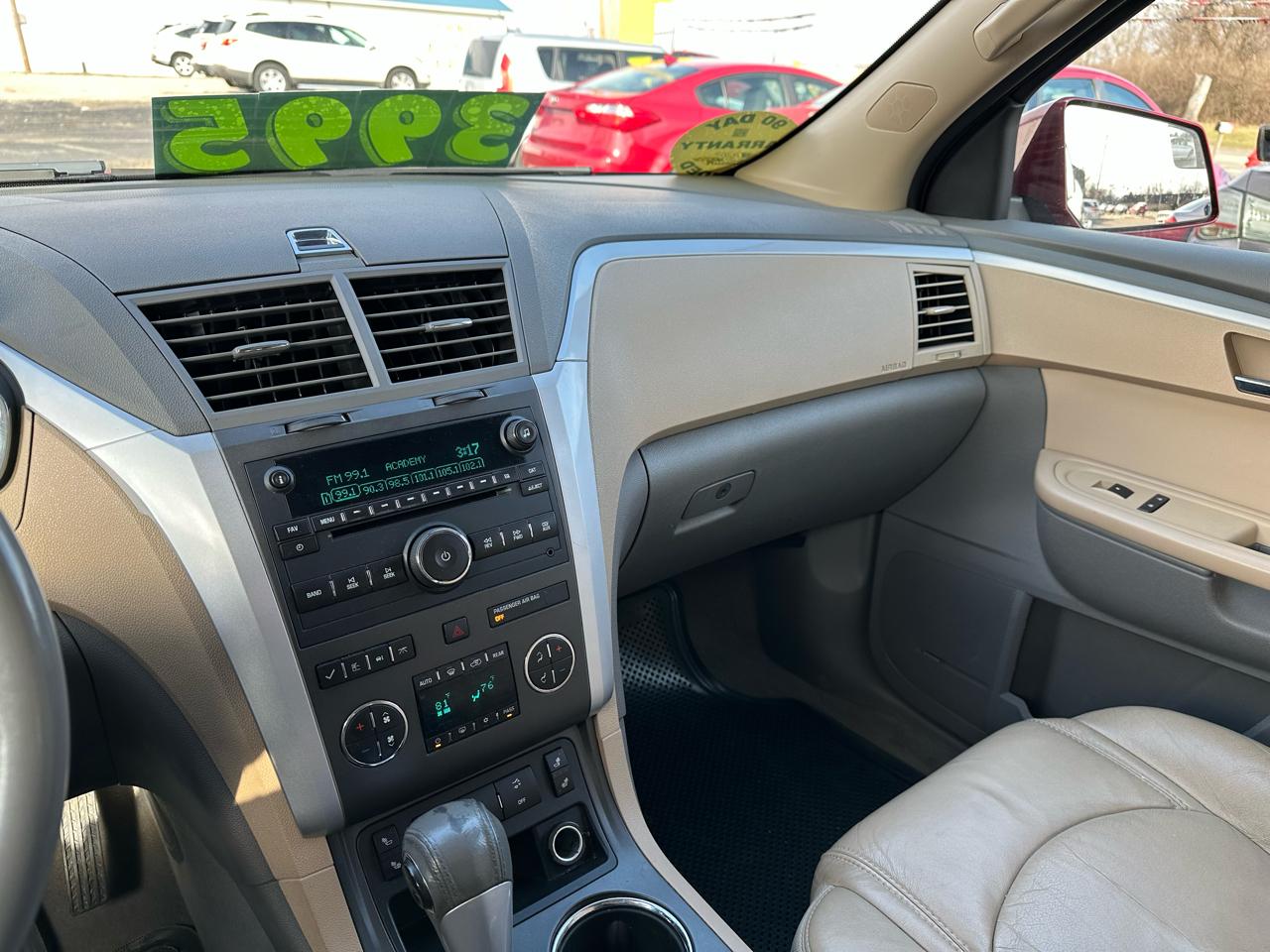 Chevrolet Traverse LT1 FWD 2010