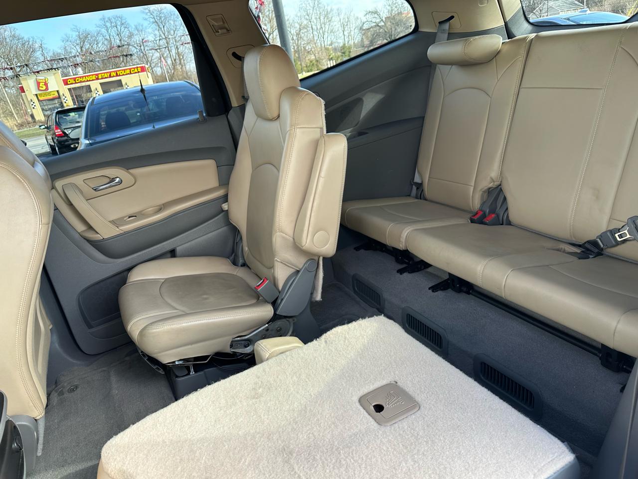 Chevrolet Traverse LT1 FWD 2010