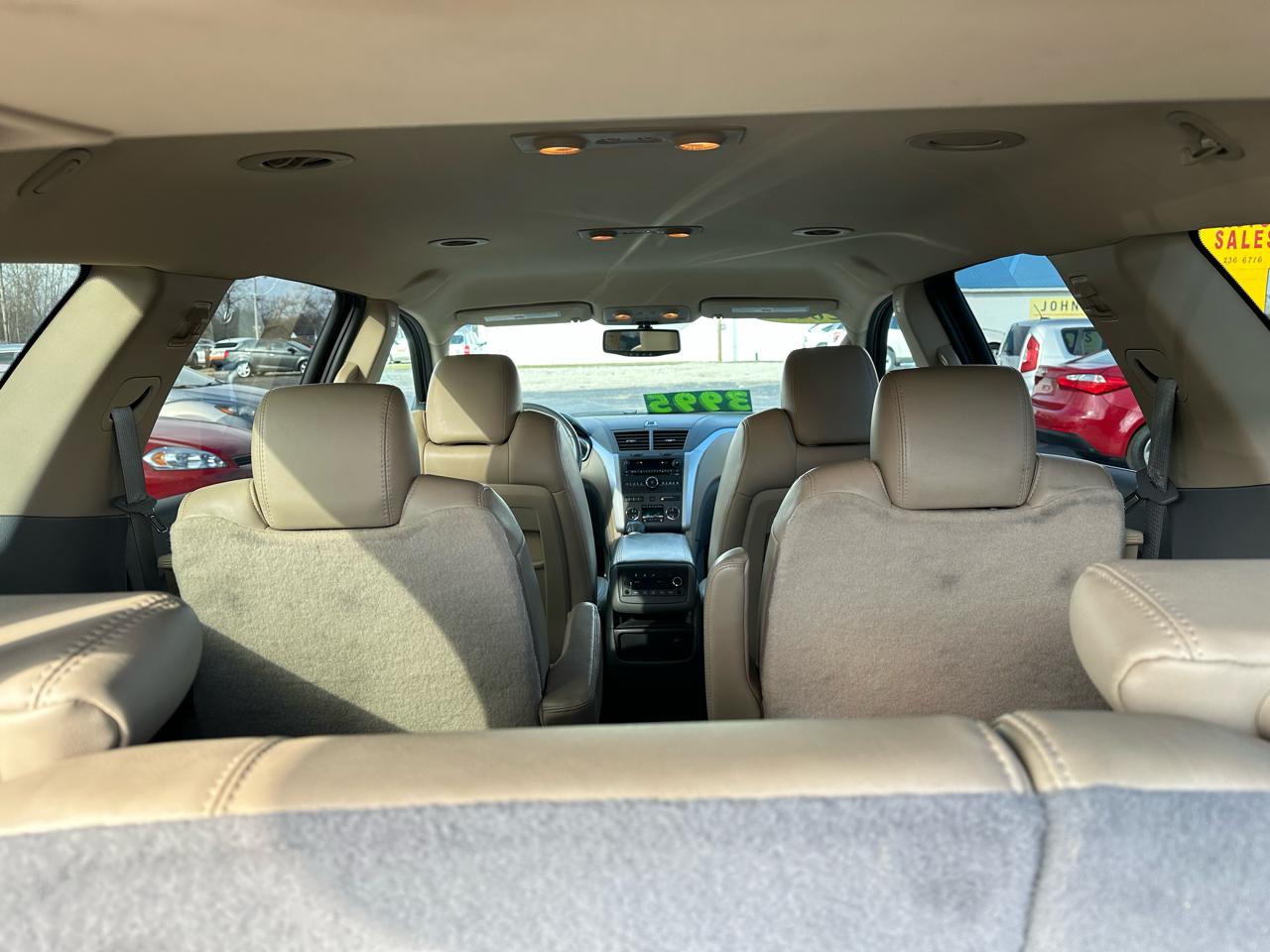 Chevrolet Traverse LT1 FWD 2010