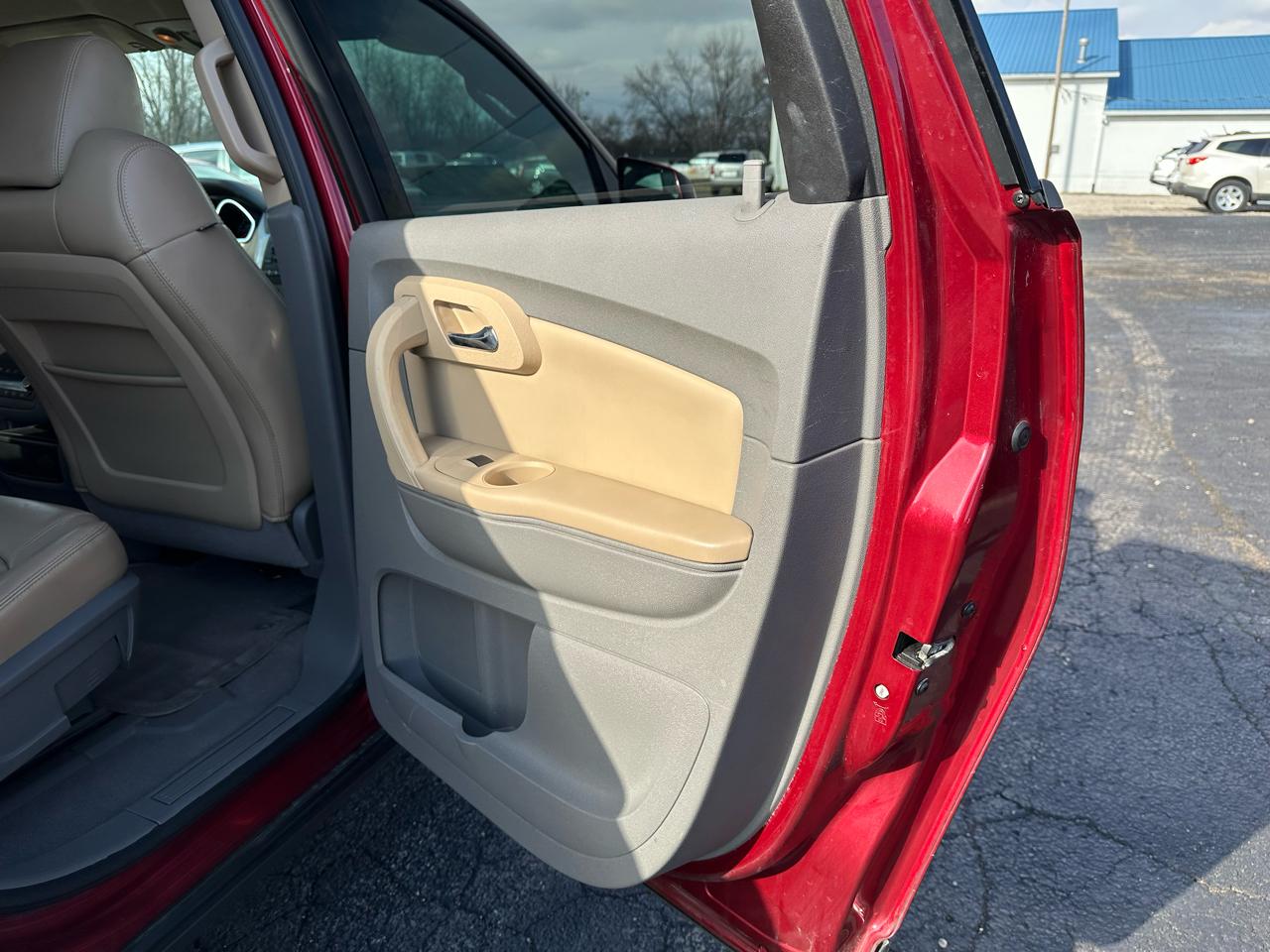 Chevrolet Traverse LT1 FWD 2010