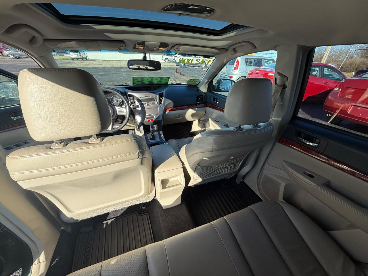 Subaru Outback 2.5i Limited 2010