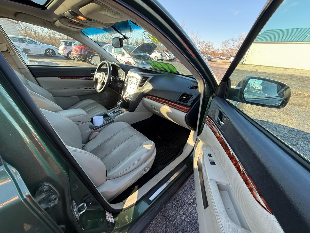 Subaru Outback 2.5i Limited 2010