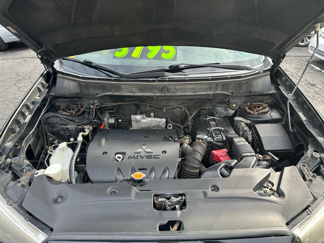 Mitsubishi Outlander Sport SE 4WD 2011