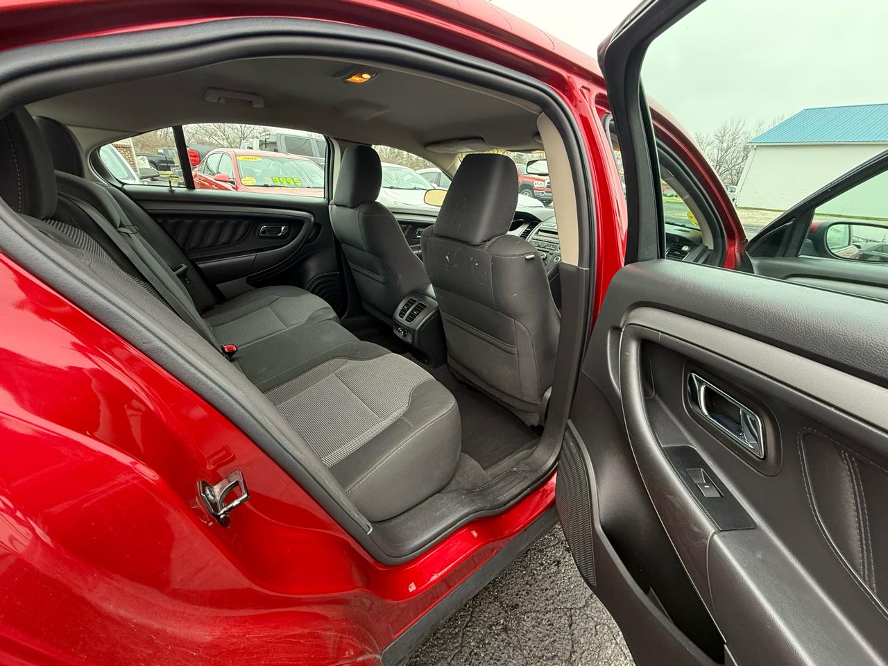 Ford Taurus SEL FWD 2011