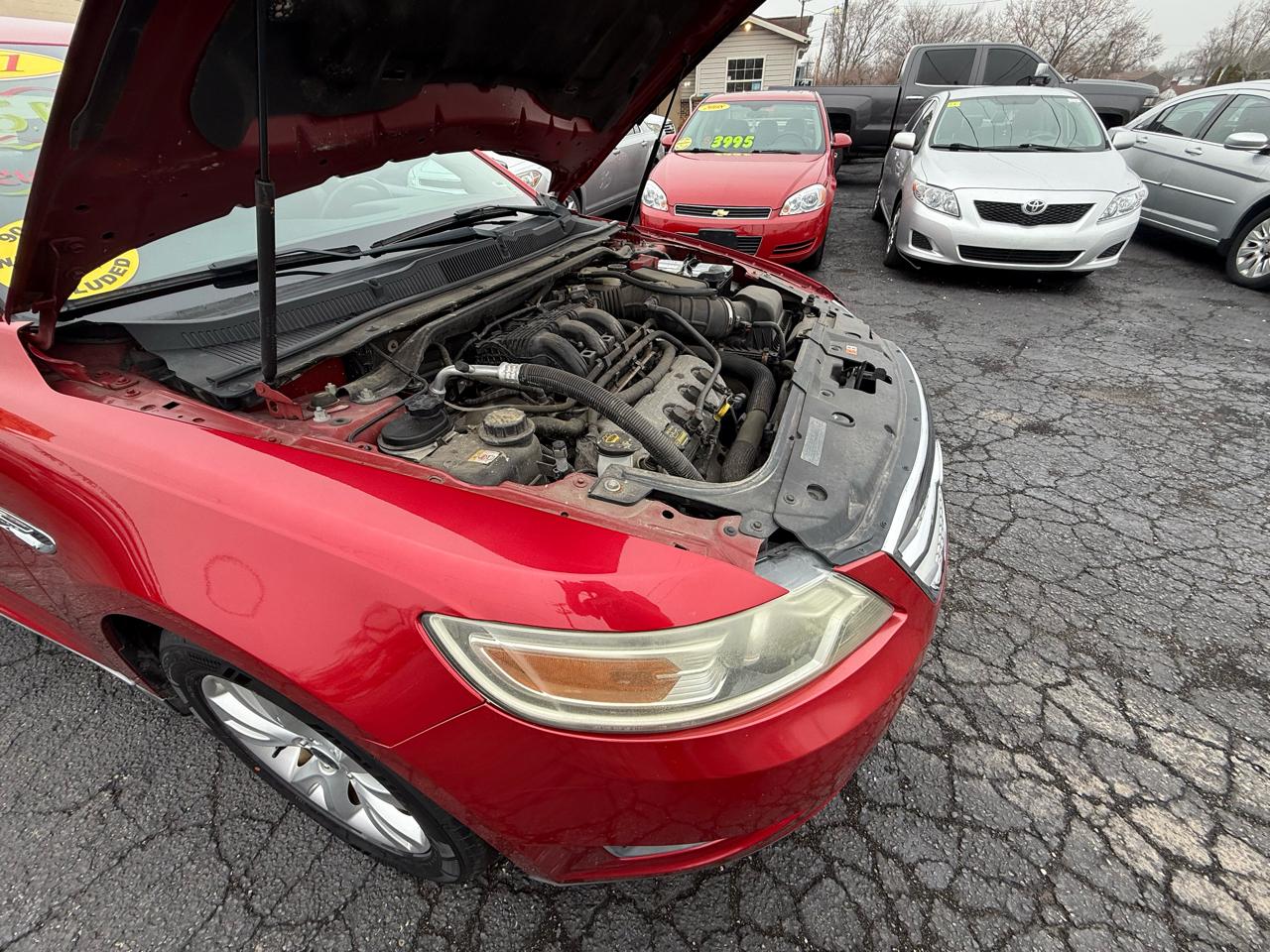 Ford Taurus SEL FWD 2011