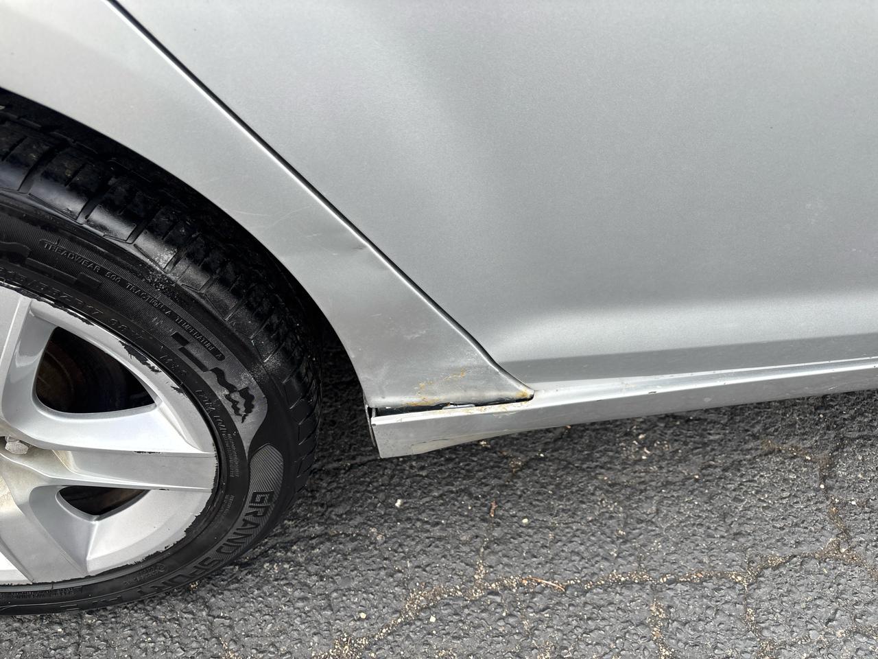 Chevrolet Malibu LS 2011