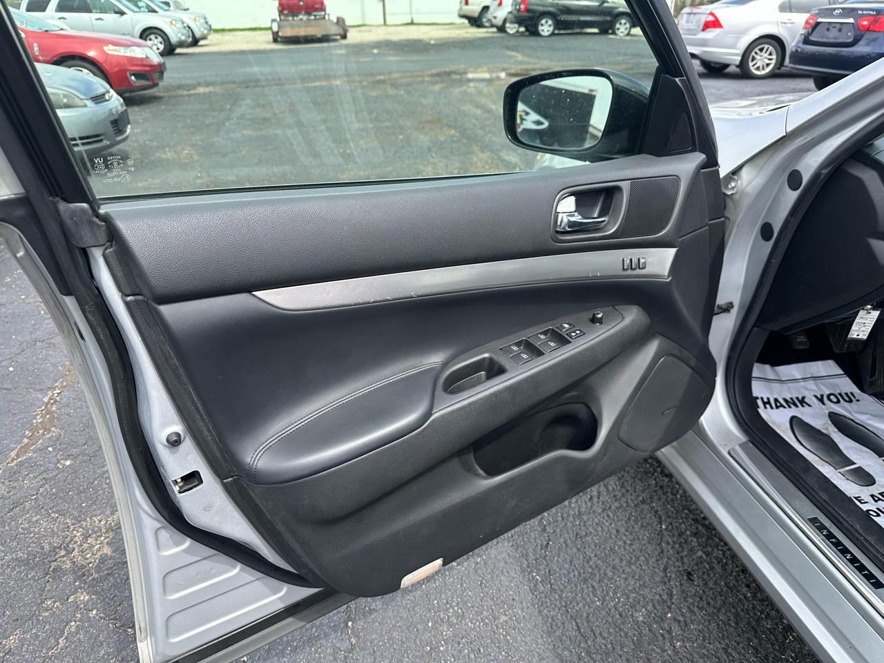Infiniti G Sedan 37x AWD 2012