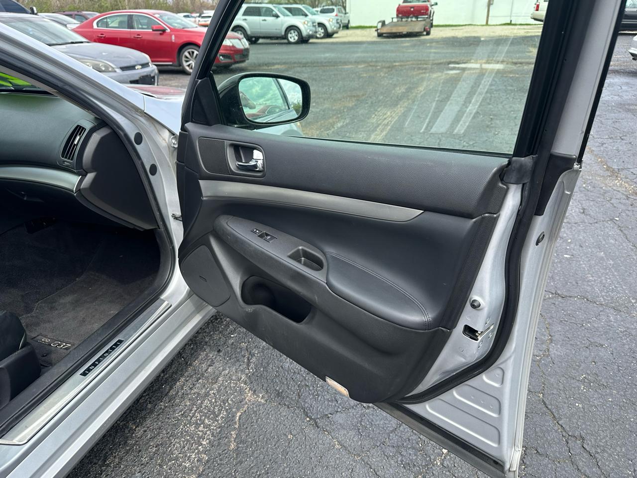Infiniti G Sedan 37x AWD 2012