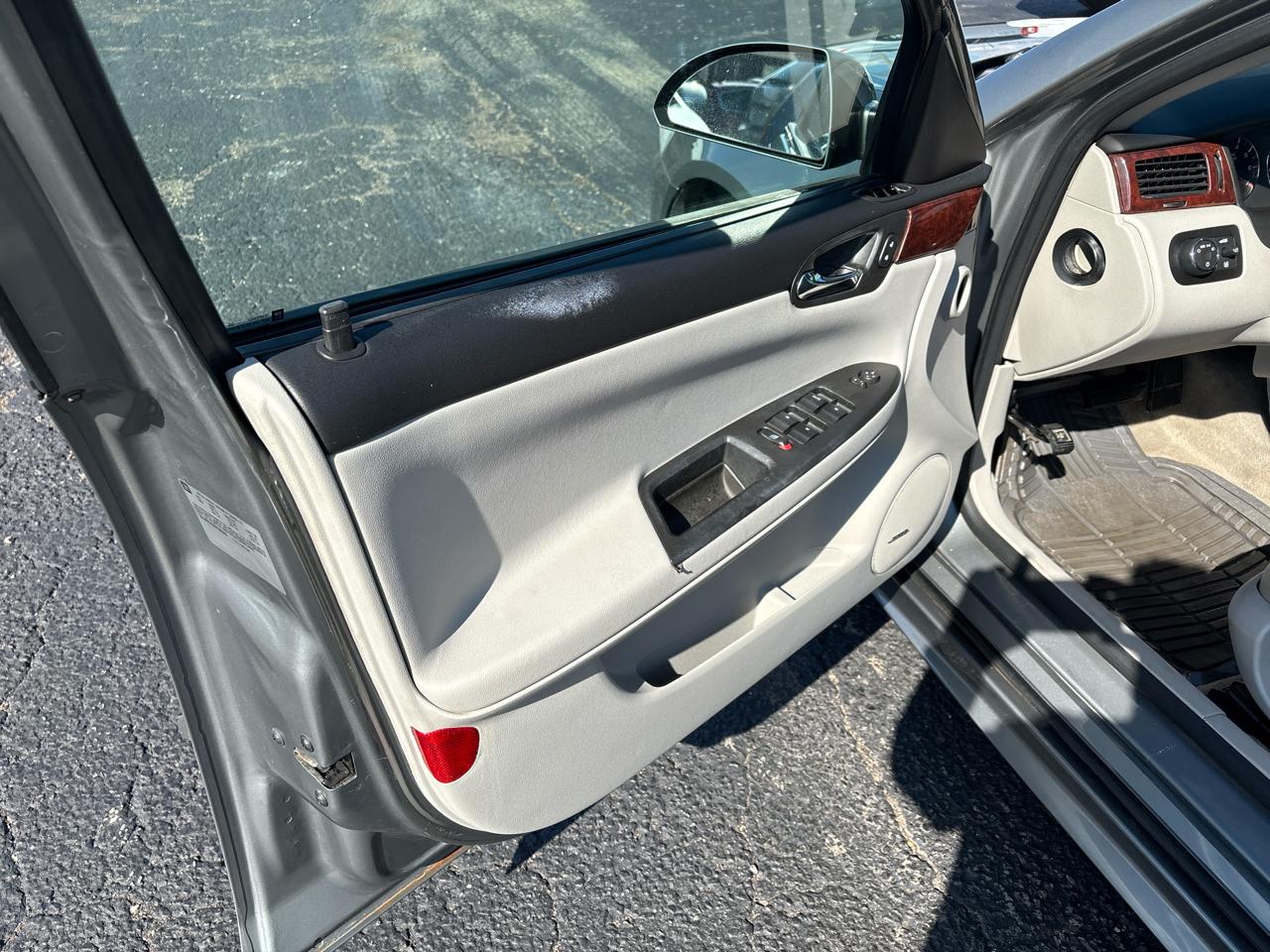 Chevrolet Impala LT 2009