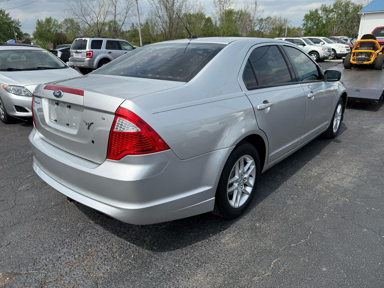 Ford Fusion S 2010