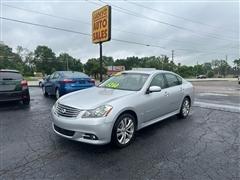 2010 Infiniti M 