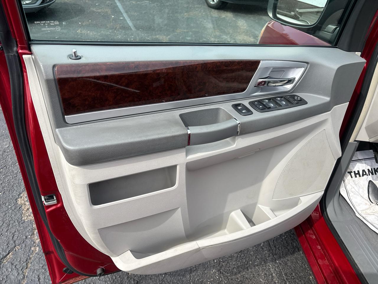 Chrysler Town & Country Touring 2009