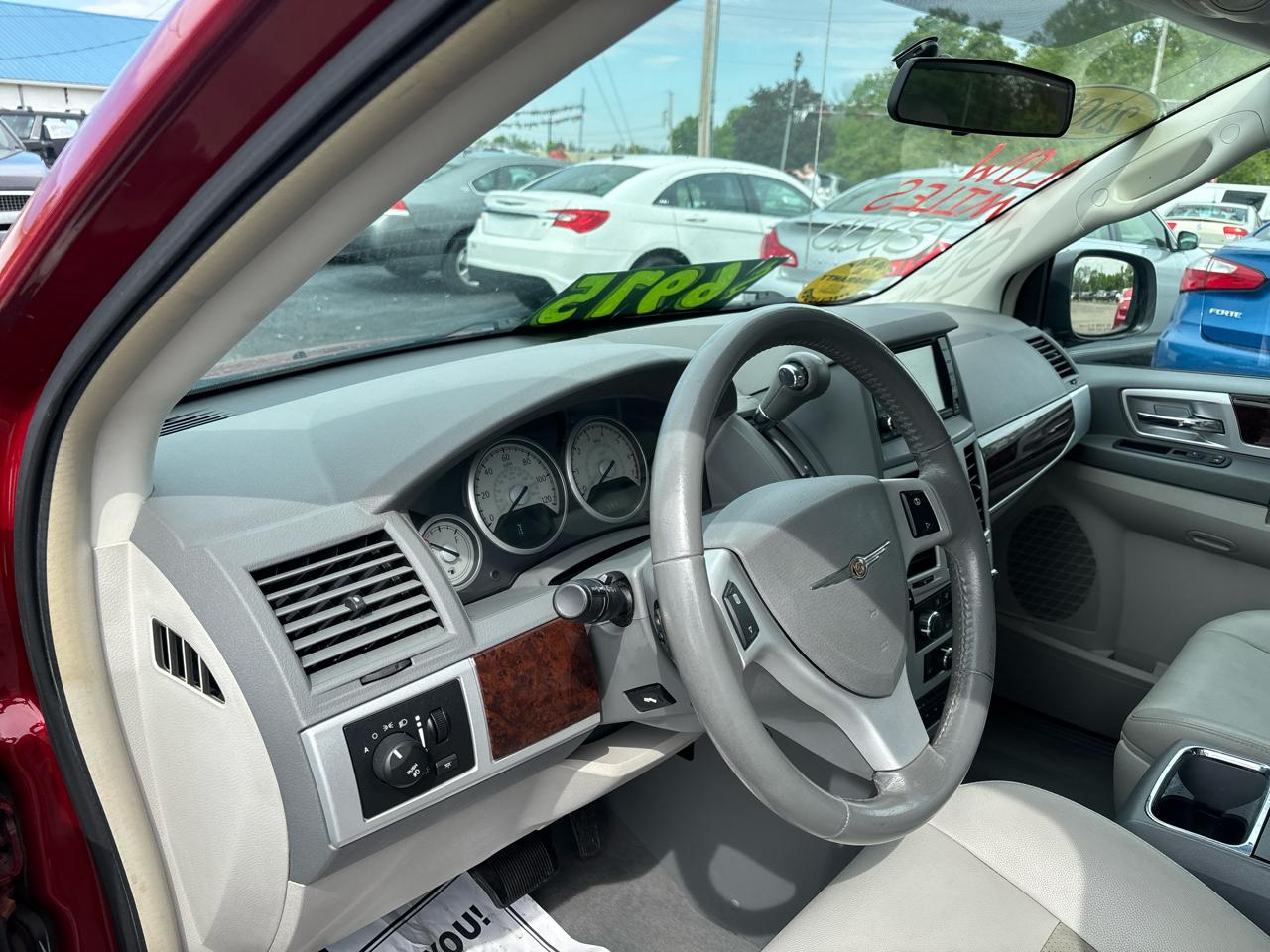 Chrysler Town & Country Touring 2009