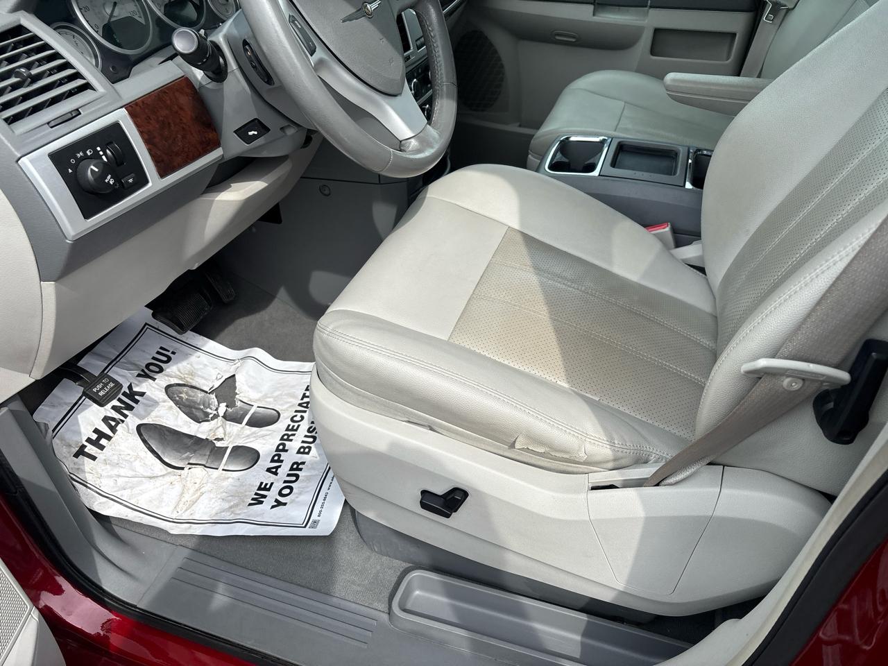 Chrysler Town & Country Touring 2009