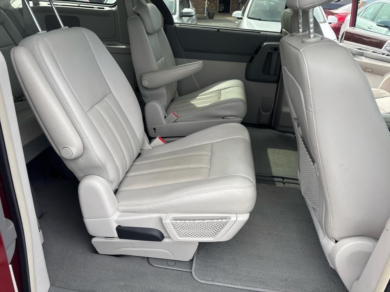 Chrysler Town & Country Touring 2009