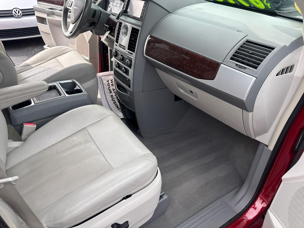 Chrysler Town & Country Touring 2009