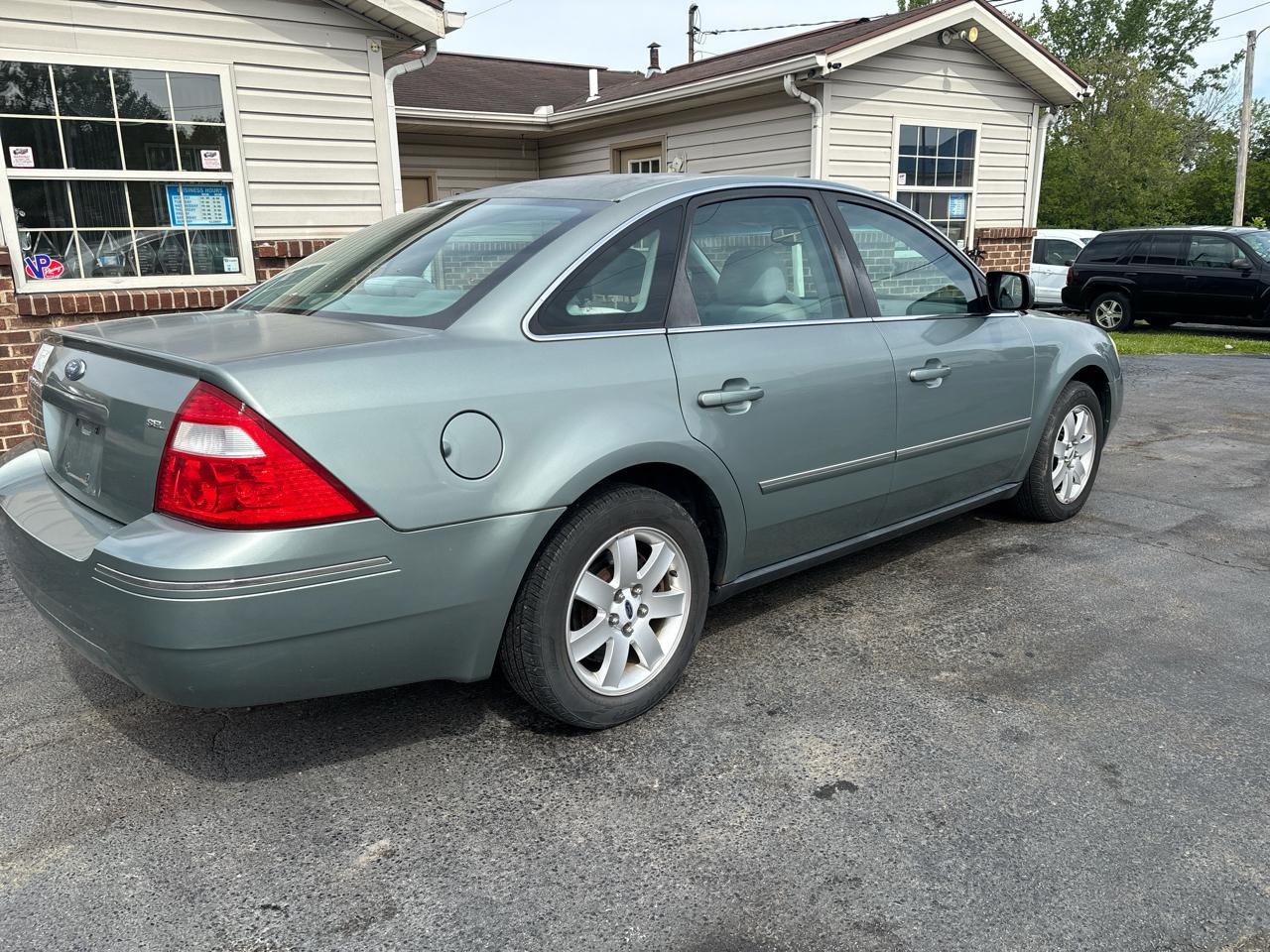 Ford Five Hundred SEL 2005