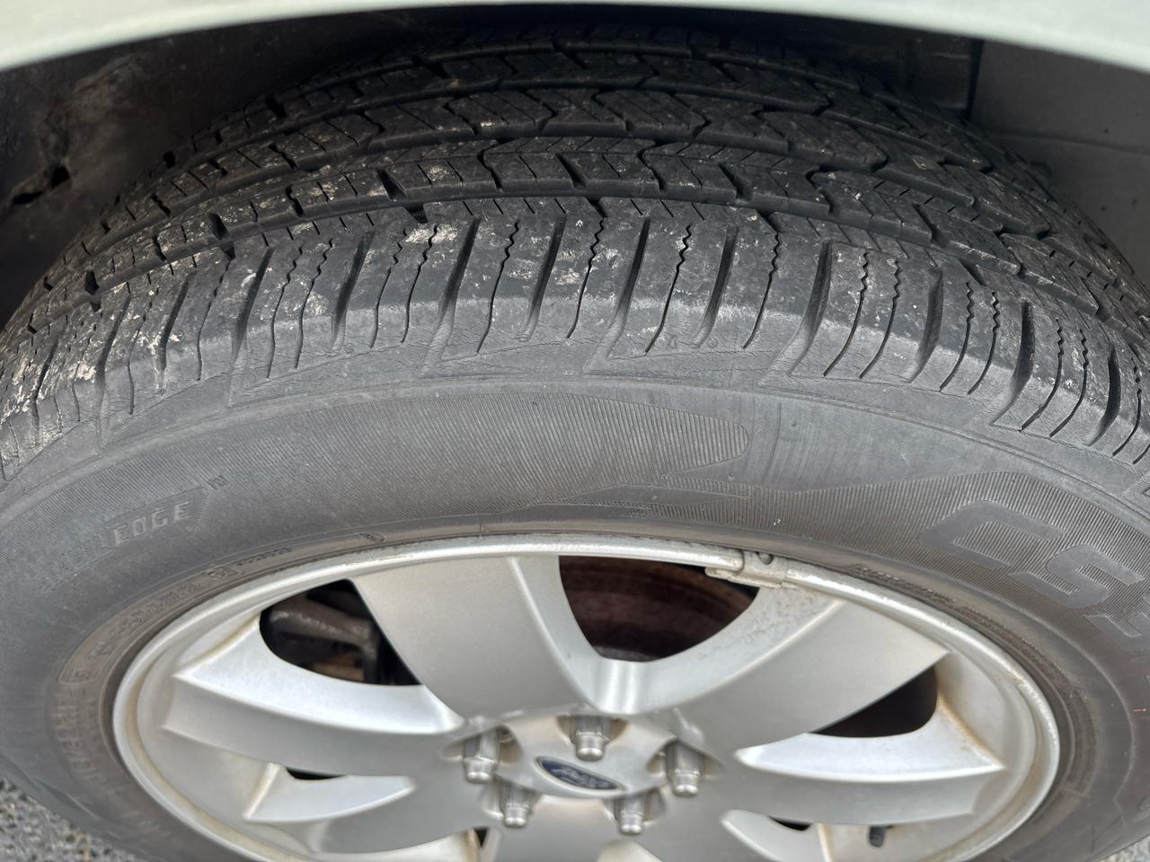 Ford Five Hundred SEL 2005