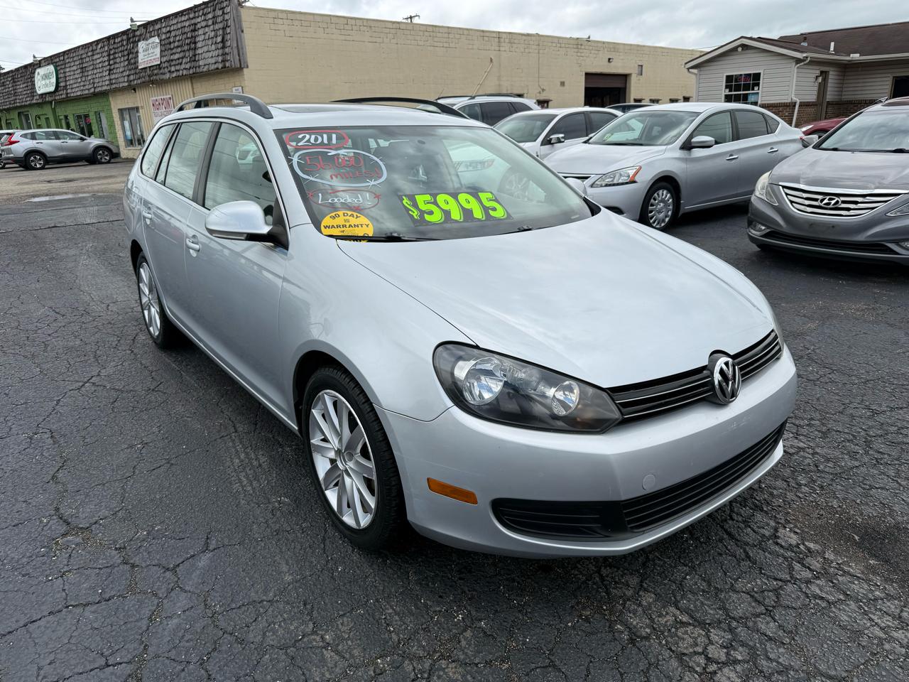Volkswagen Jetta SportWagen 2.5L SE 2011