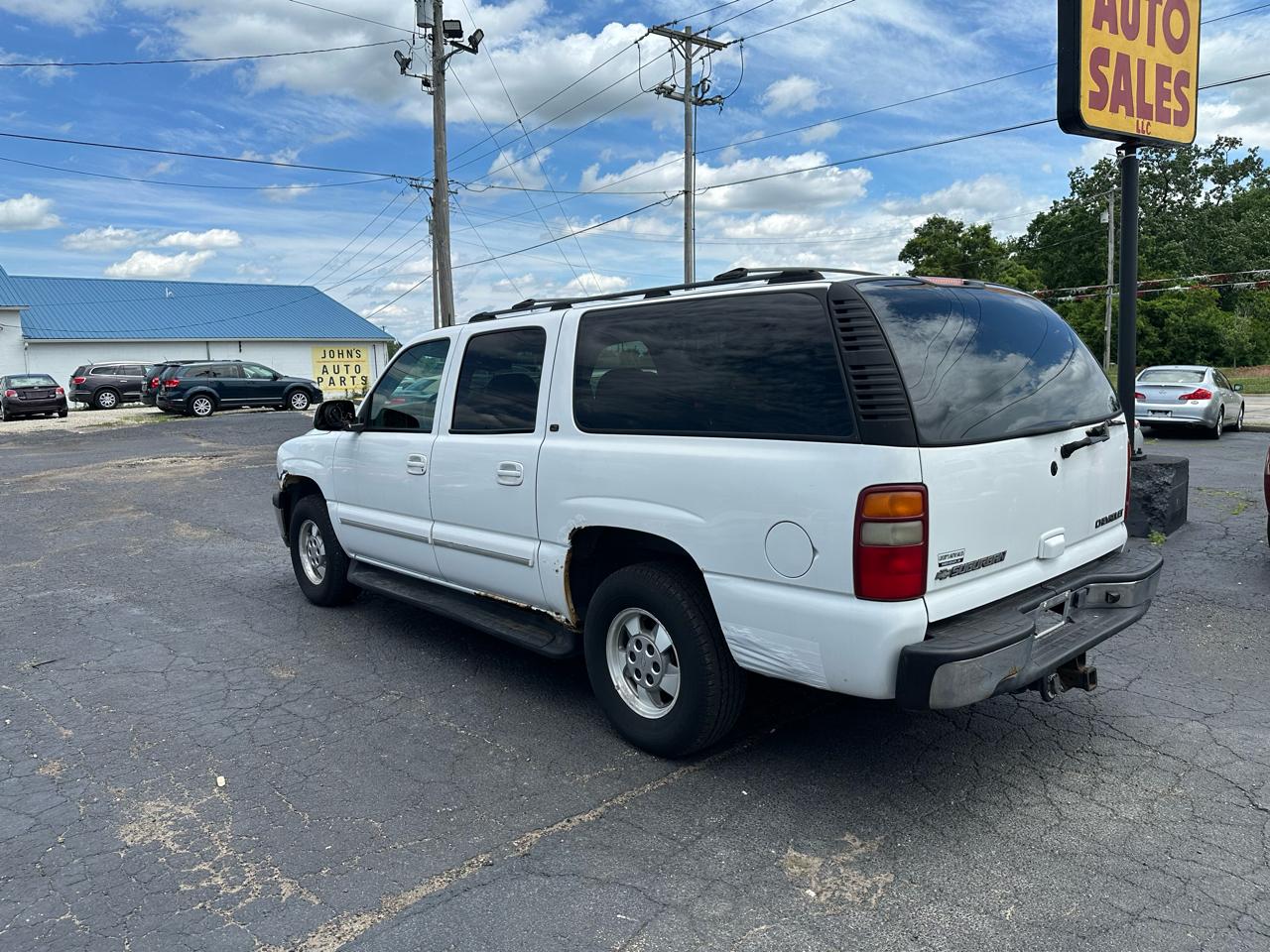 Chevrolet Suburban 1500 4WD 2002