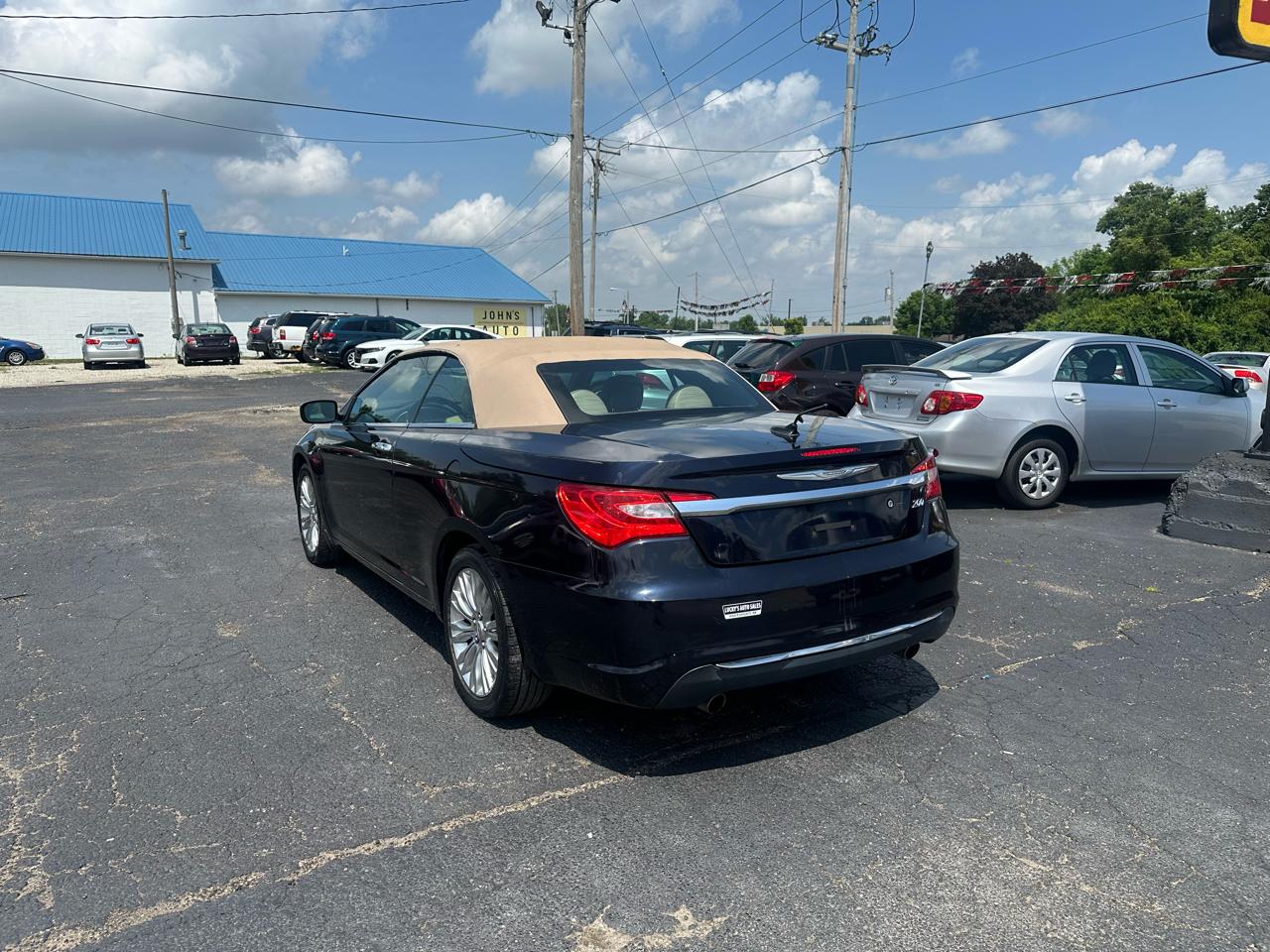 Chrysler 200 Limited Convertible 2011