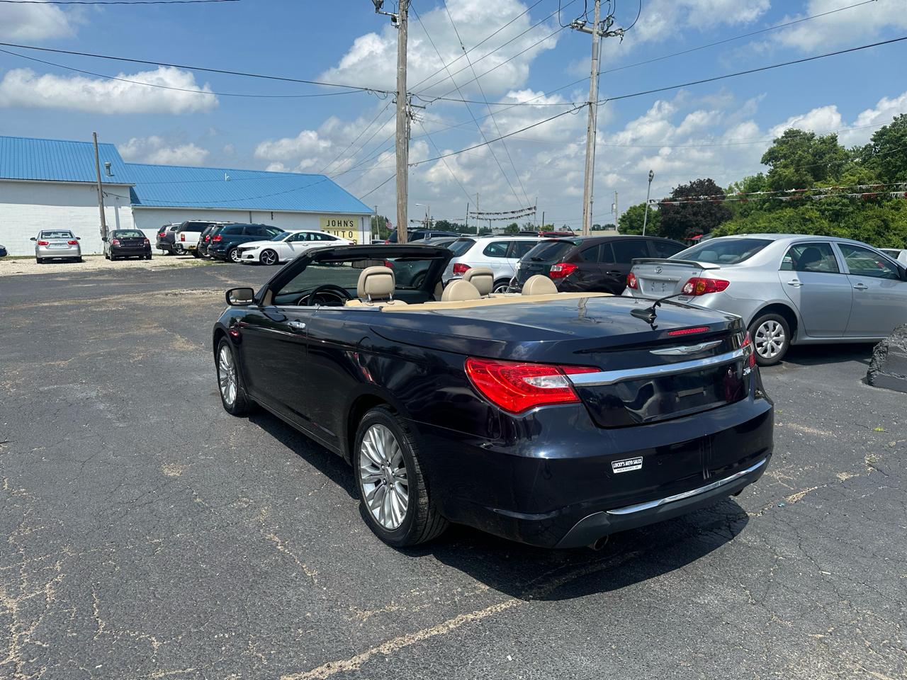 Chrysler 200 Limited Convertible 2011