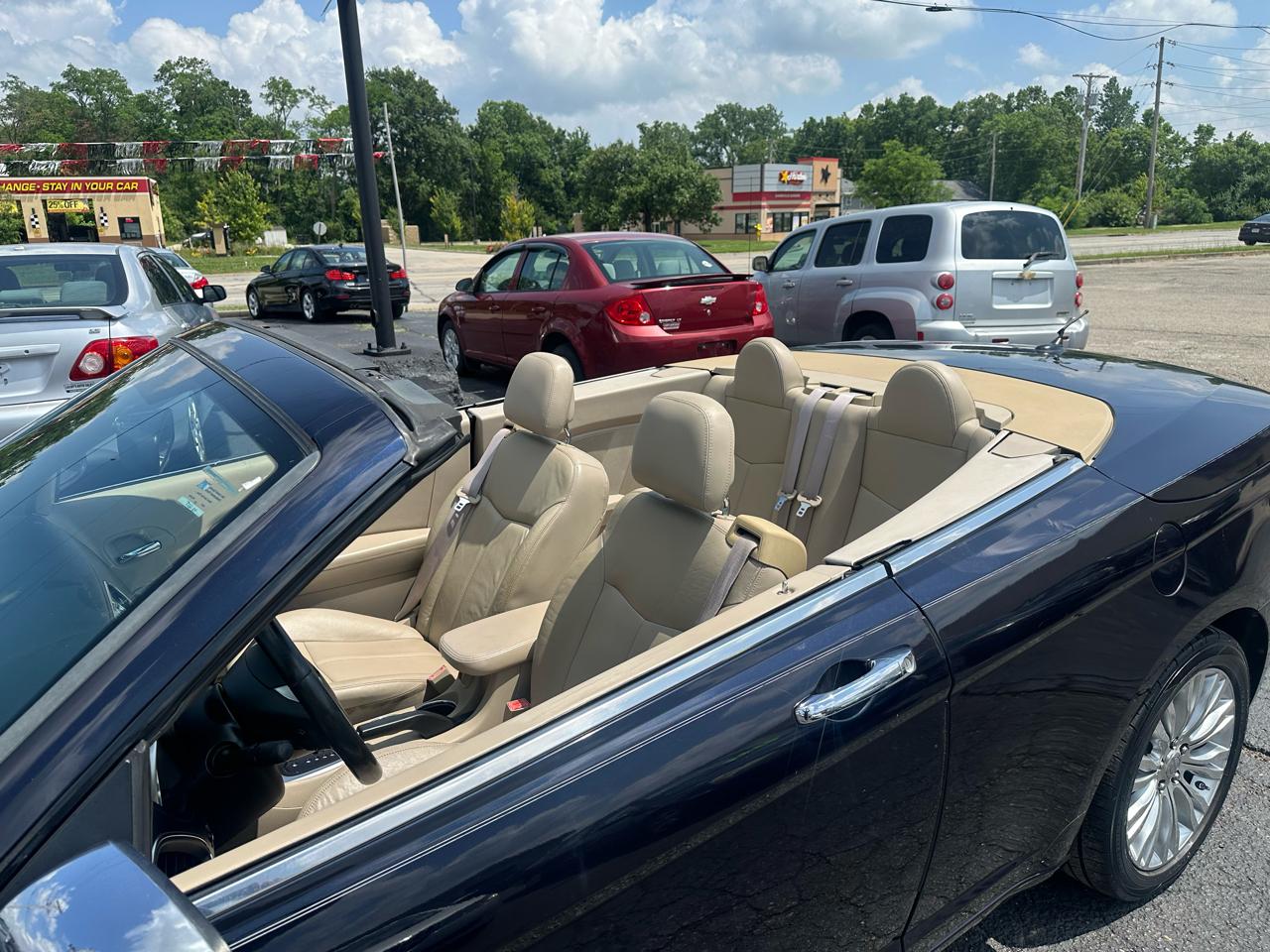 Chrysler 200 Limited Convertible 2011