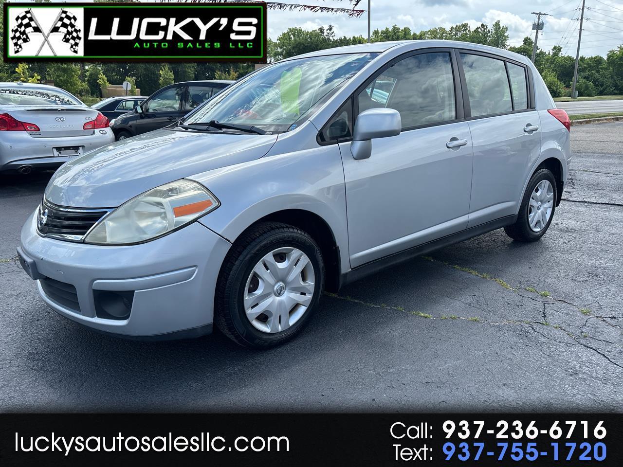 2011 Nissan Versa 1.8 SL Hatchback