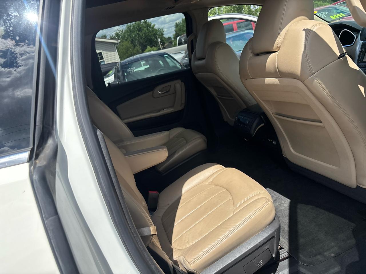Chevrolet Traverse LTZ FWD 2012