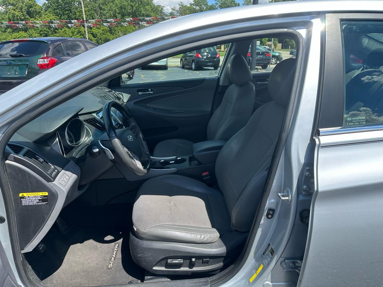 Hyundai Sonata Limited 4D Sedan 2.0 Turbo 2011