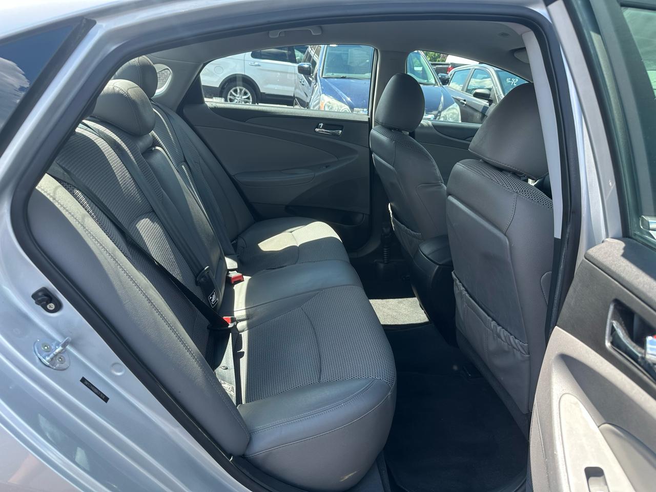 Hyundai Sonata Limited 4D Sedan 2.0 Turbo 2011