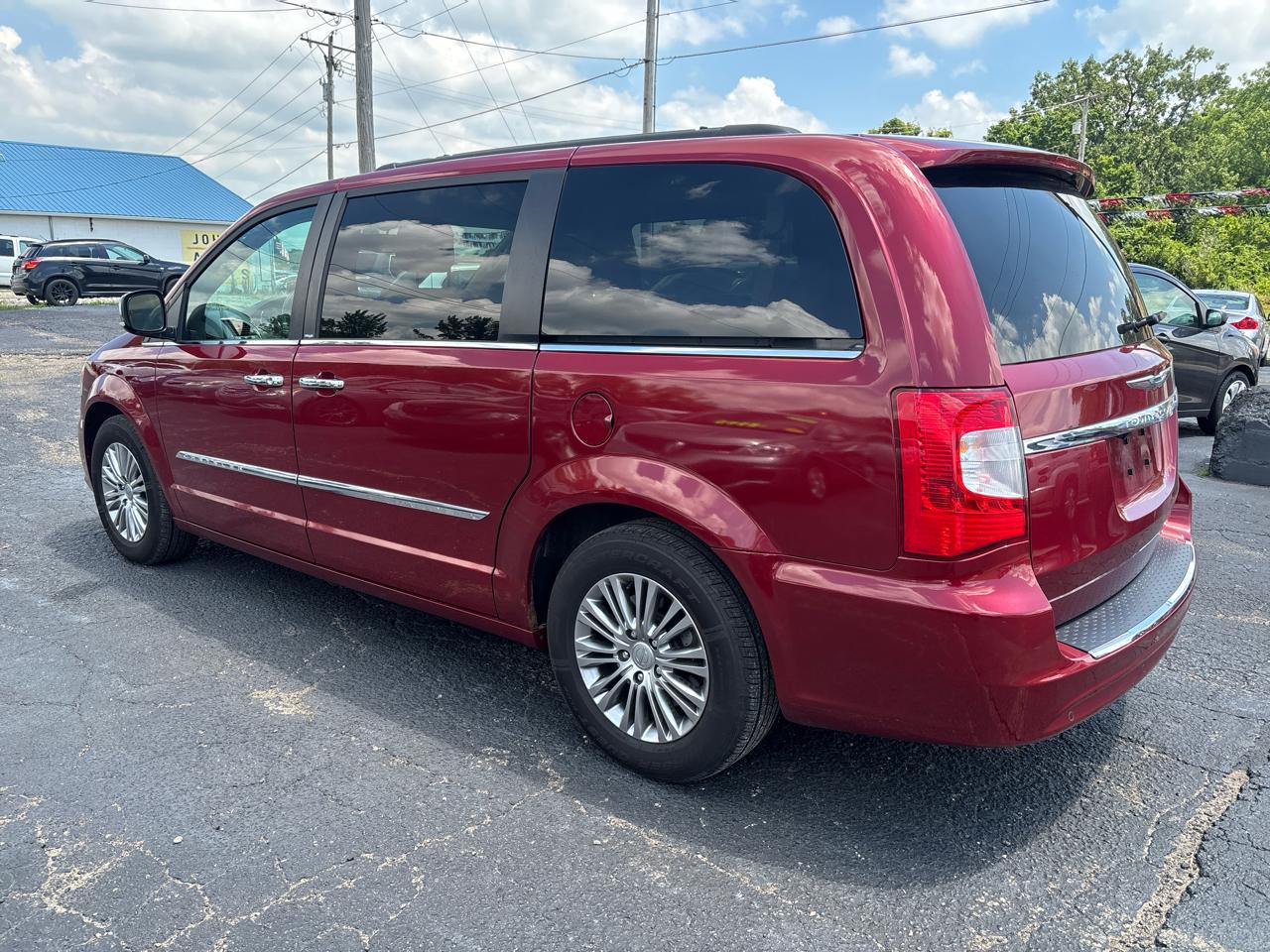Chrysler Town & Country Touring-L 2014