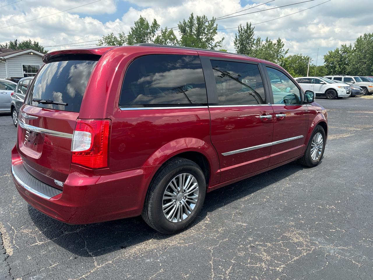 Chrysler Town & Country Touring-L 2014