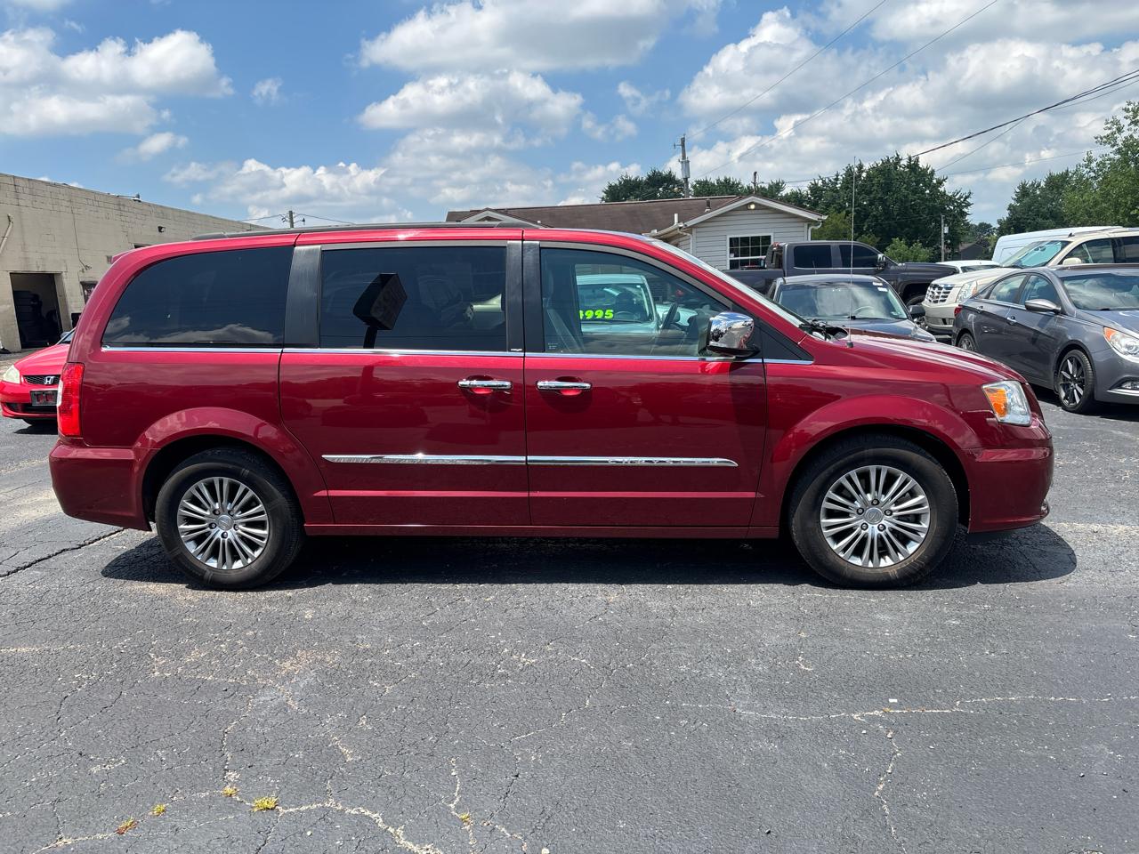Chrysler Town & Country Touring-L 2014