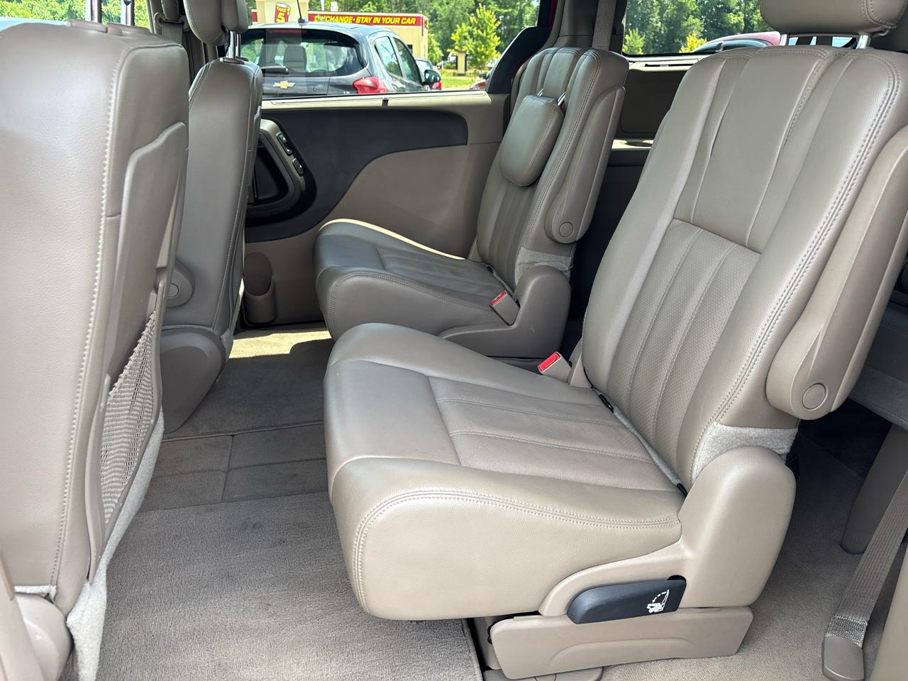 Chrysler Town & Country Touring-L 2014