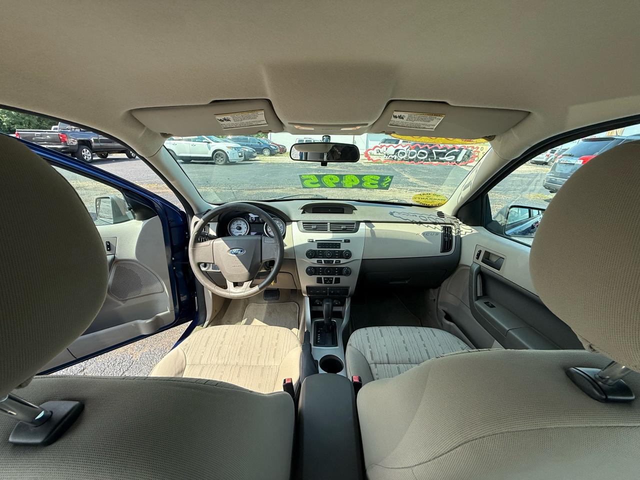 Ford Focus SE Sedan 2008