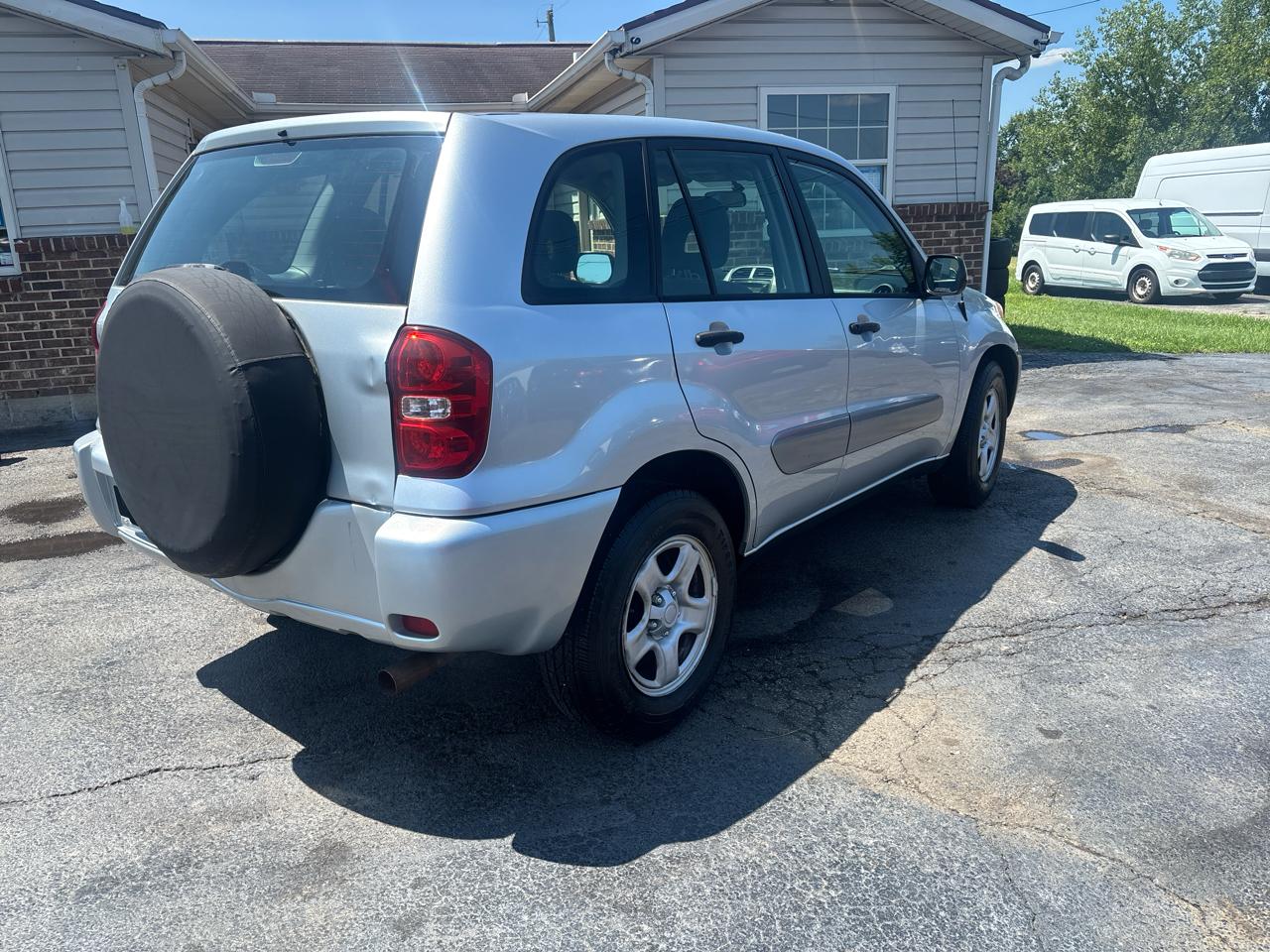 Toyota RAV4 2WD 2005