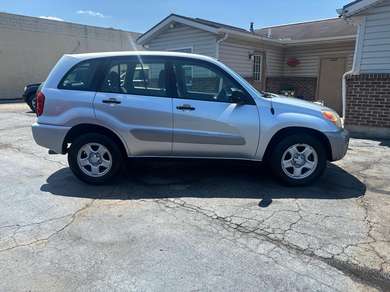 Toyota RAV4 2WD 2005